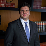 FRANCISCO AGOSTI Bacharel em Direito pela Universidade Presbiteriana Mackenzie (São Paulo).